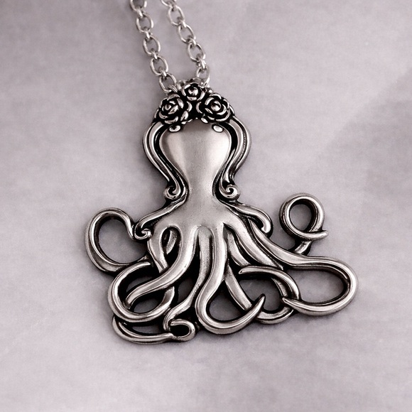 “Vintage Fork Octopus” Silverware Spoon Squid Octopod Kraken Tentacles Necklace - Picture 12 of 14